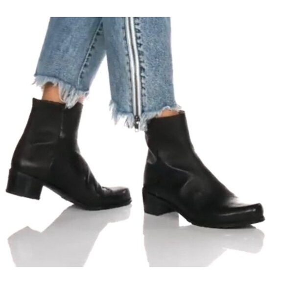 STUART WEITZMAN RESERVE BOOTIE BLACK LEATHER ANKLE CLASSIC BOOT SZ 8.5 NEW - Picture 2 of 14